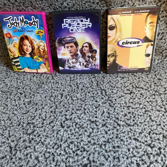 Warner Bros. Other - Warner Bros. Ready Player One DVD — dvd bundle